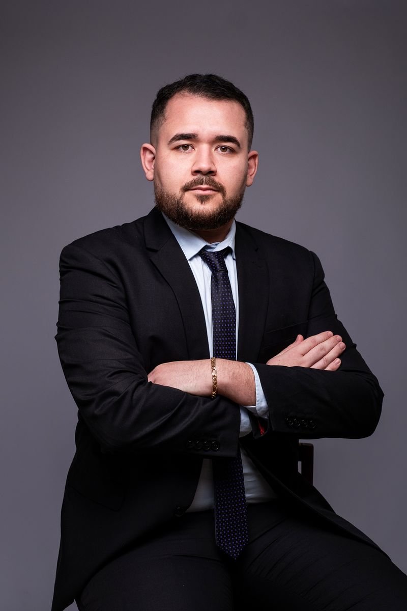 Retrato do advogado Felipe Pereira Rosa.